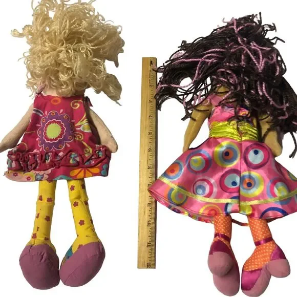 2 Groovy Girls Dolls- Gabrielle & Sesilia Blonde & Brown Plush Manhattan Toy - Picture 9 of 9